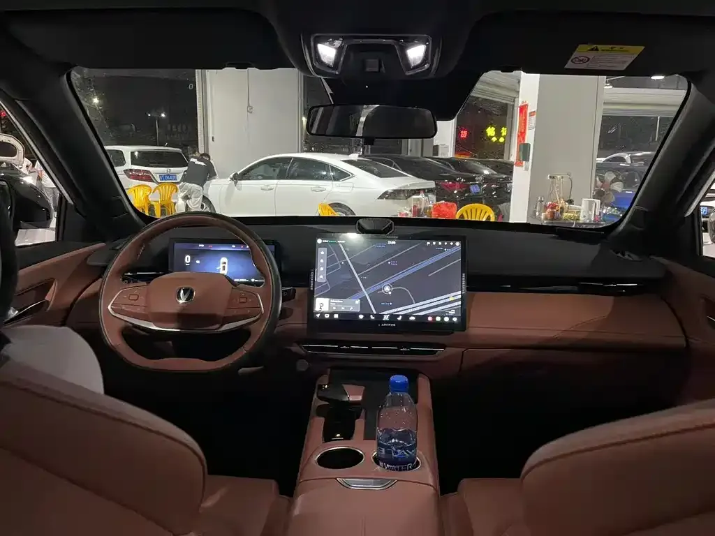 Changan UNI-Z New Energy 2024 из CN, фото 4