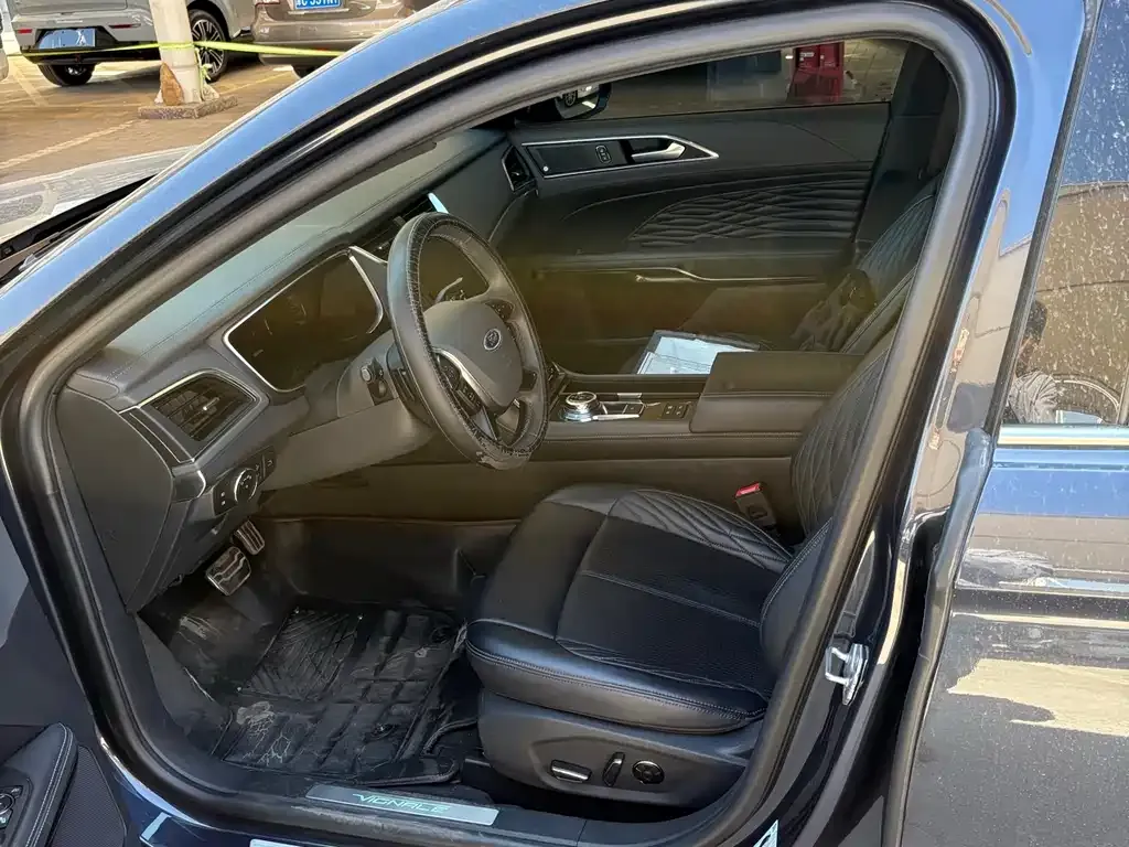 Ford Taurus 2021 из CN, фото 4