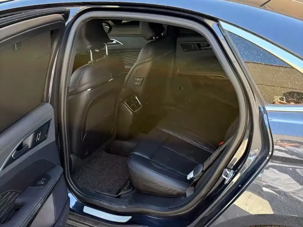 Ford Taurus 2021 из CN, фото 5
