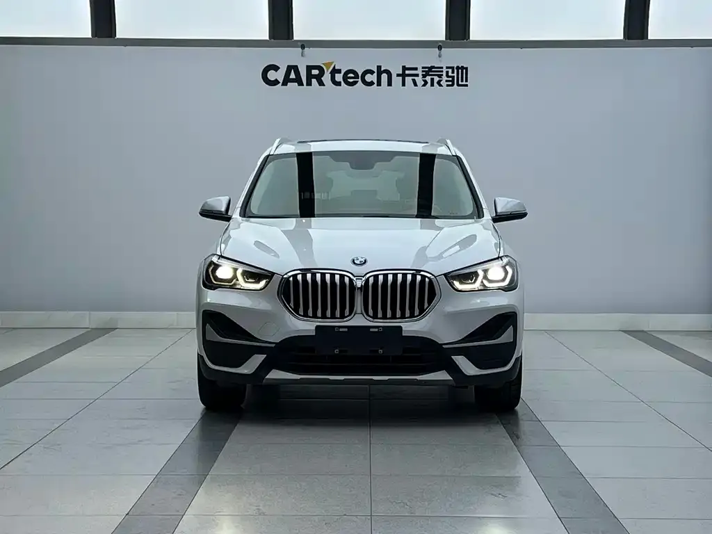 BMW X1 — фото 2