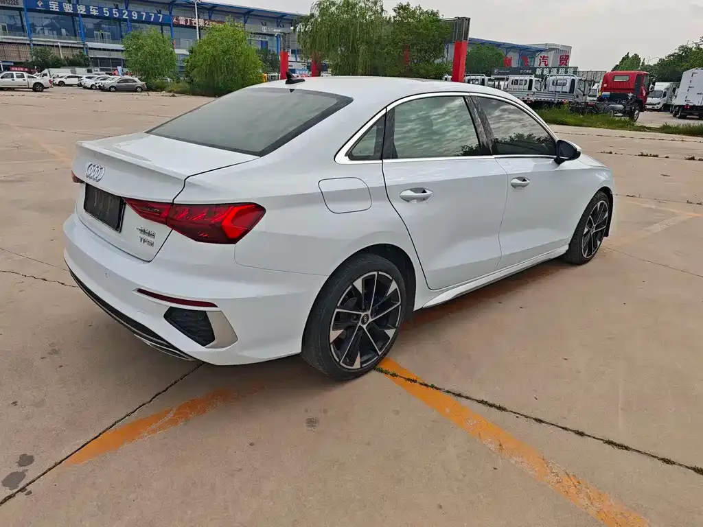 Audi A3 2023 из CN, фото 9