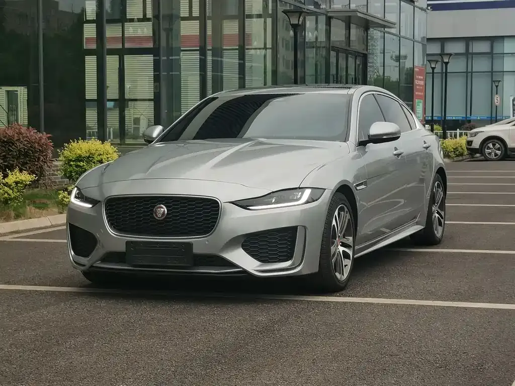 Jaguar XEL — фото 1