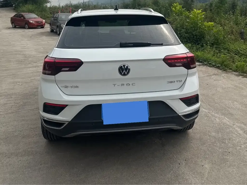 Volkswagen T-Roc — фото 3