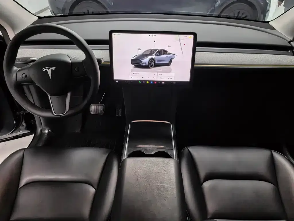 Tesla Model Y — фото 4