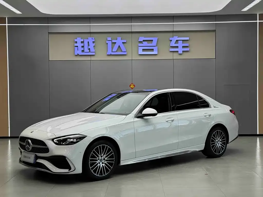 Mercedes-Benz C-Class — фото 1