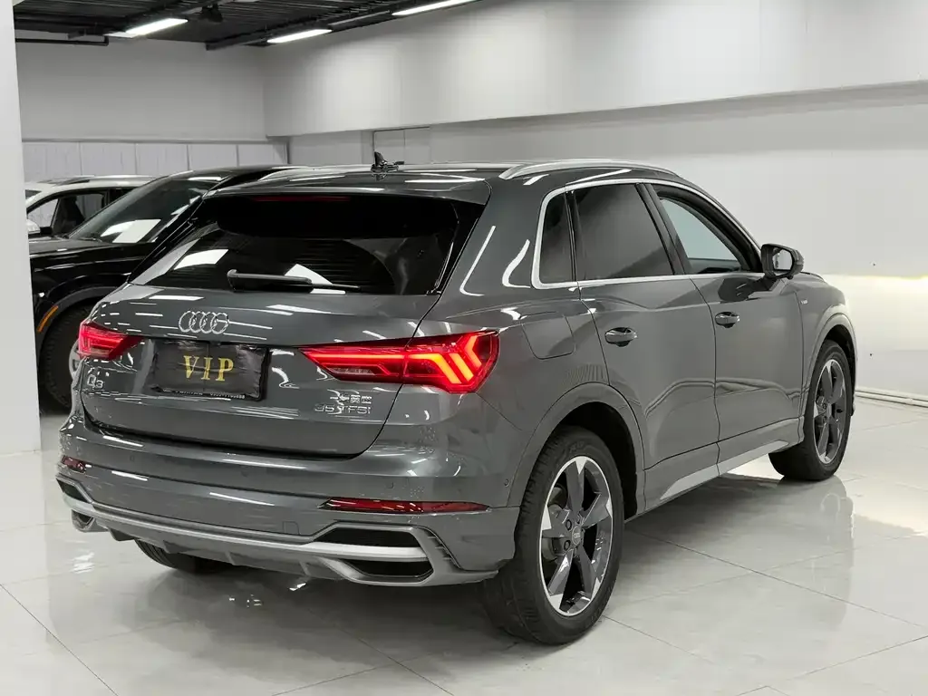 Audi Q3 — фото 3