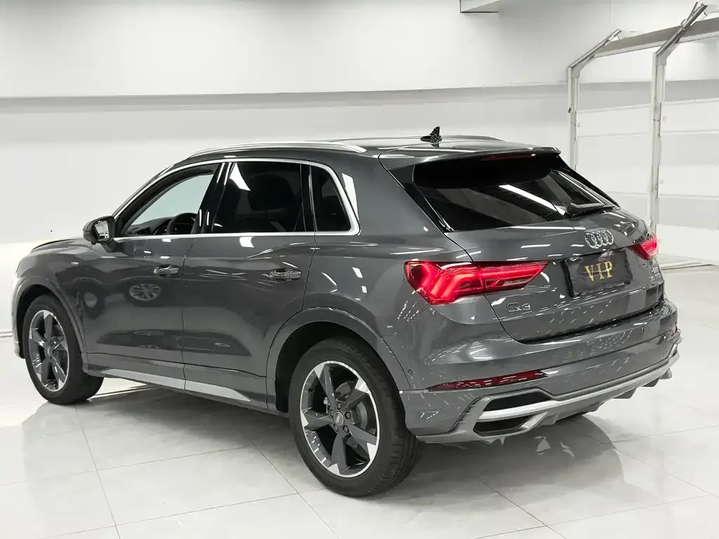 Audi Q3 — фото 4