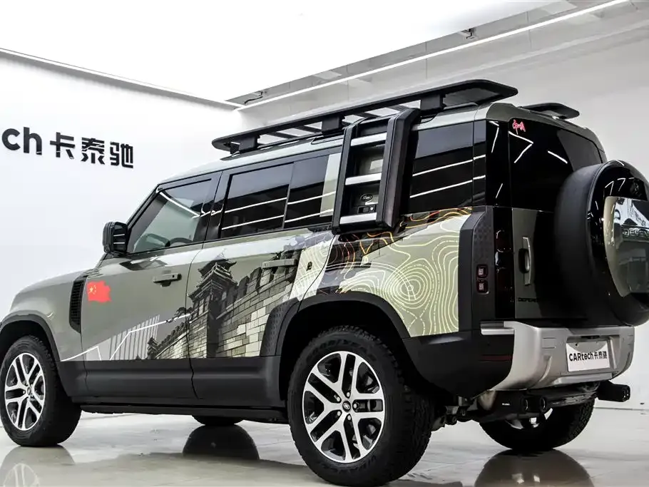 Land Rover Defender — фото 7