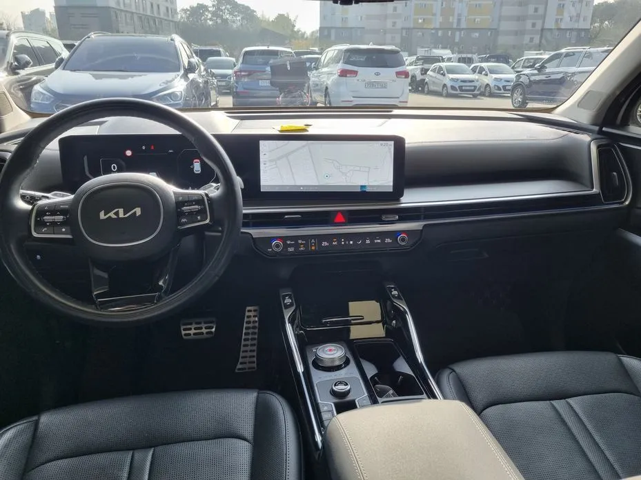 Kia Sorento — фото 6