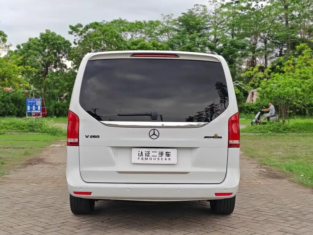 Mercedes-Benz V-Class 2022 из CN, фото 4