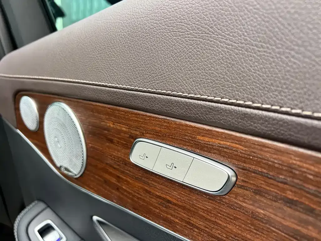 Mercedes-Benz GLC — фото 9