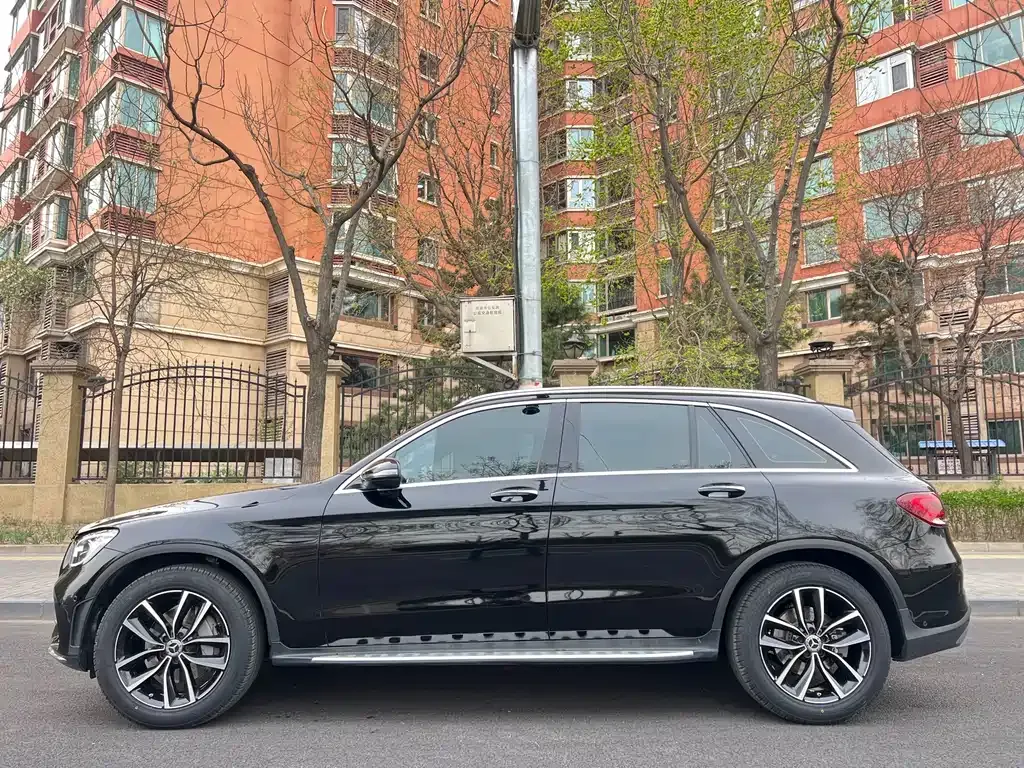 Mercedes-Benz GLC — фото 6