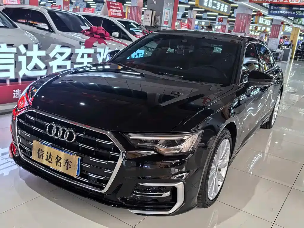 Audi A6L — фото 1