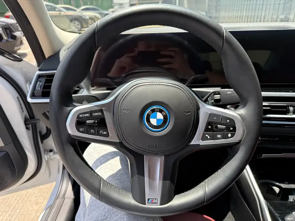 BMW i3 — фото 9