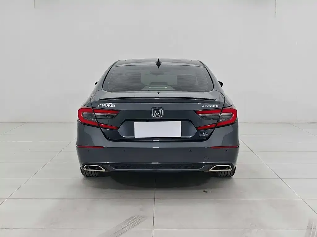 Honda Accord — фото 8