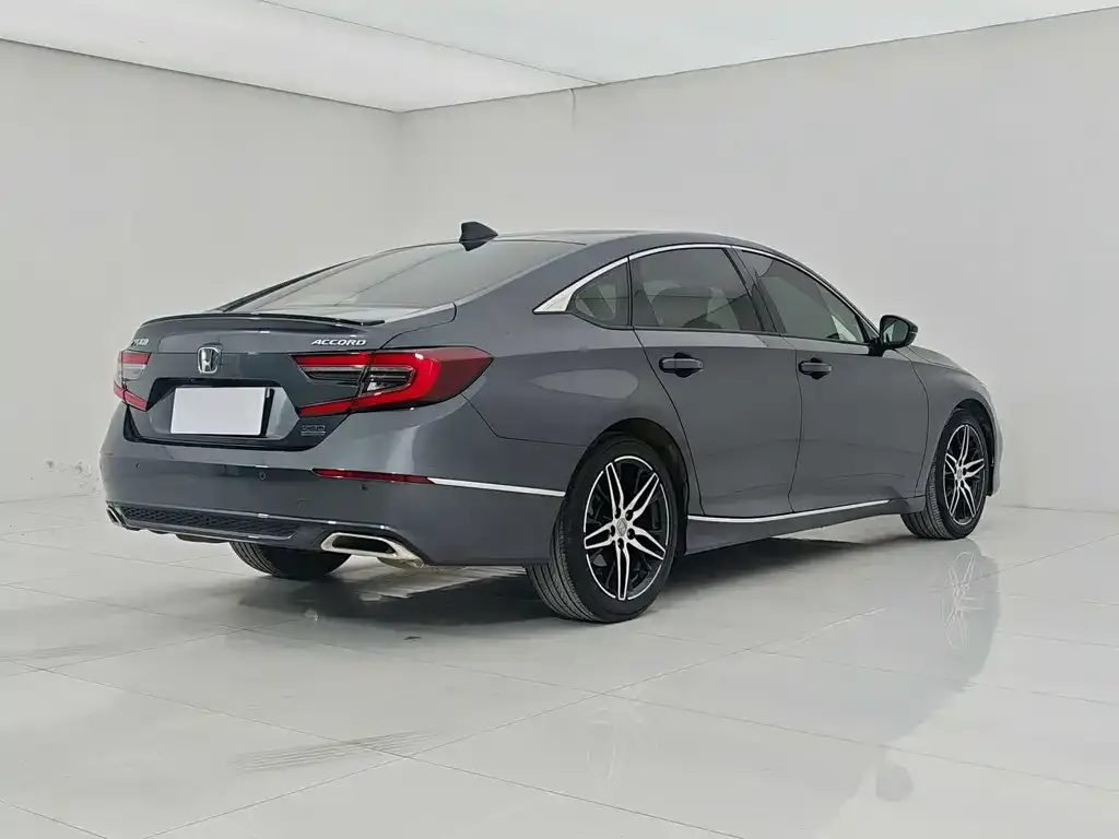 Honda Accord — фото 3