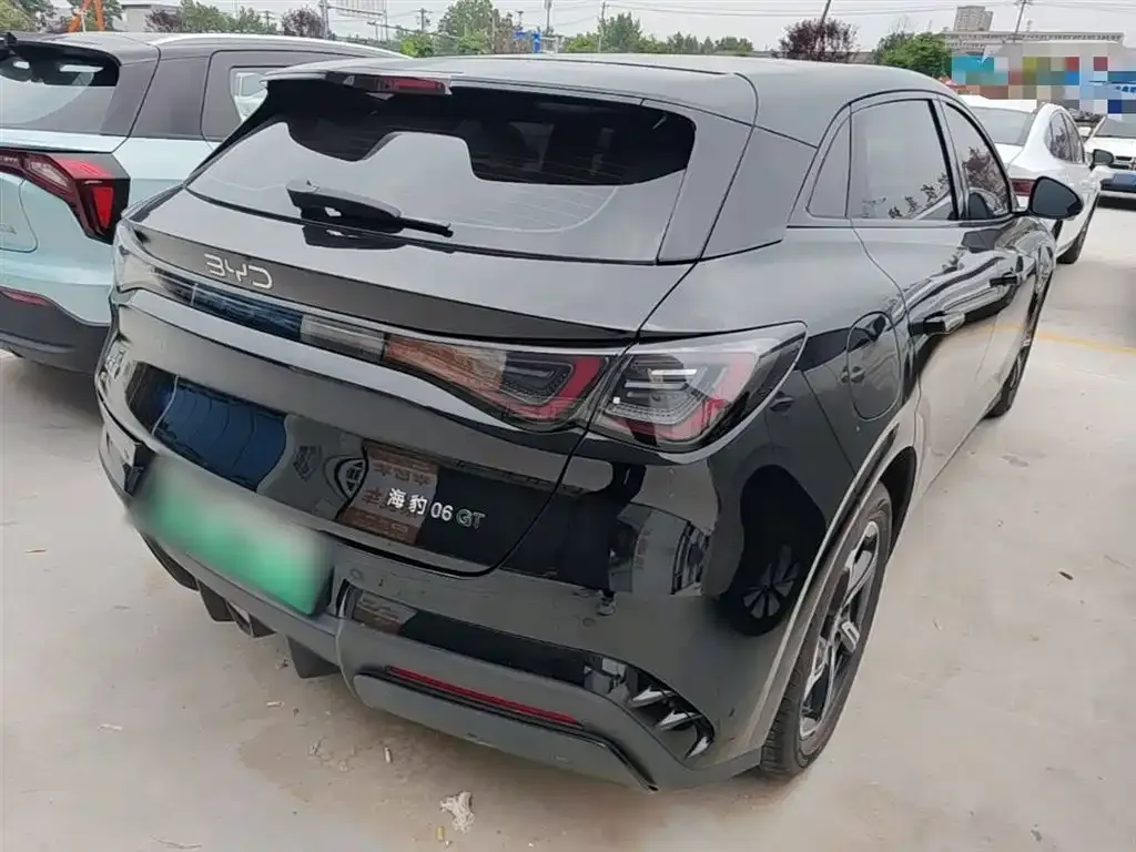 BYD Seal 06GT — фото 10