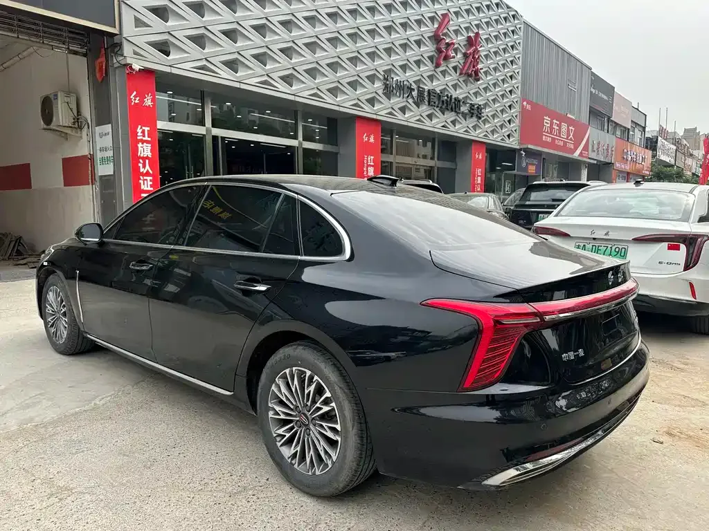 Hongqi H5 — фото 5