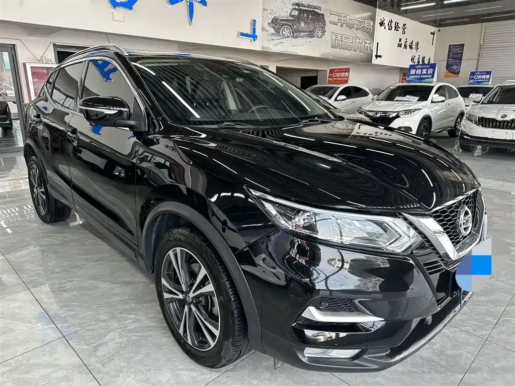 Nissan Qashqai — фото 10