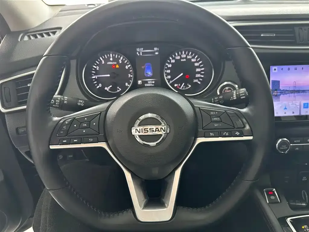 Nissan Qashqai — фото 2