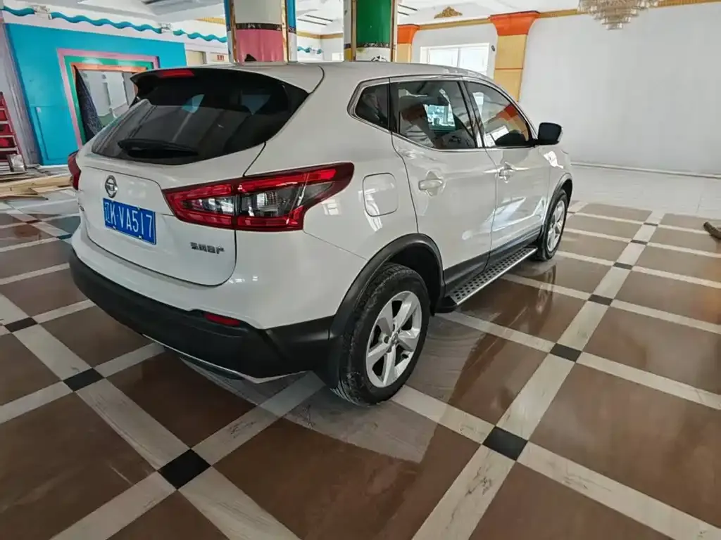 Nissan Qashqai — фото 7