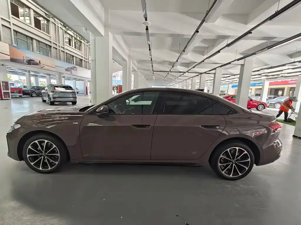 Audi A5L 2025 из CN, фото 7