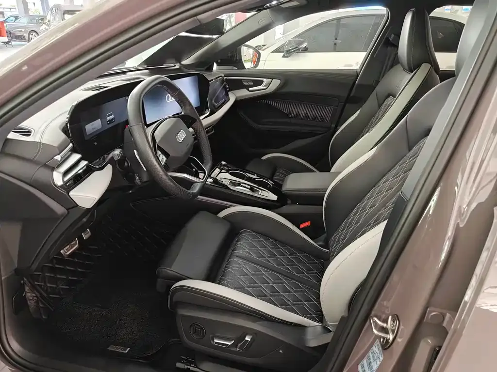 Audi A5L 2025 из CN, фото 8
