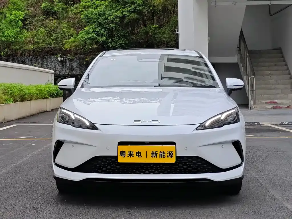 BYD Seal 05 DM-i — фото 4
