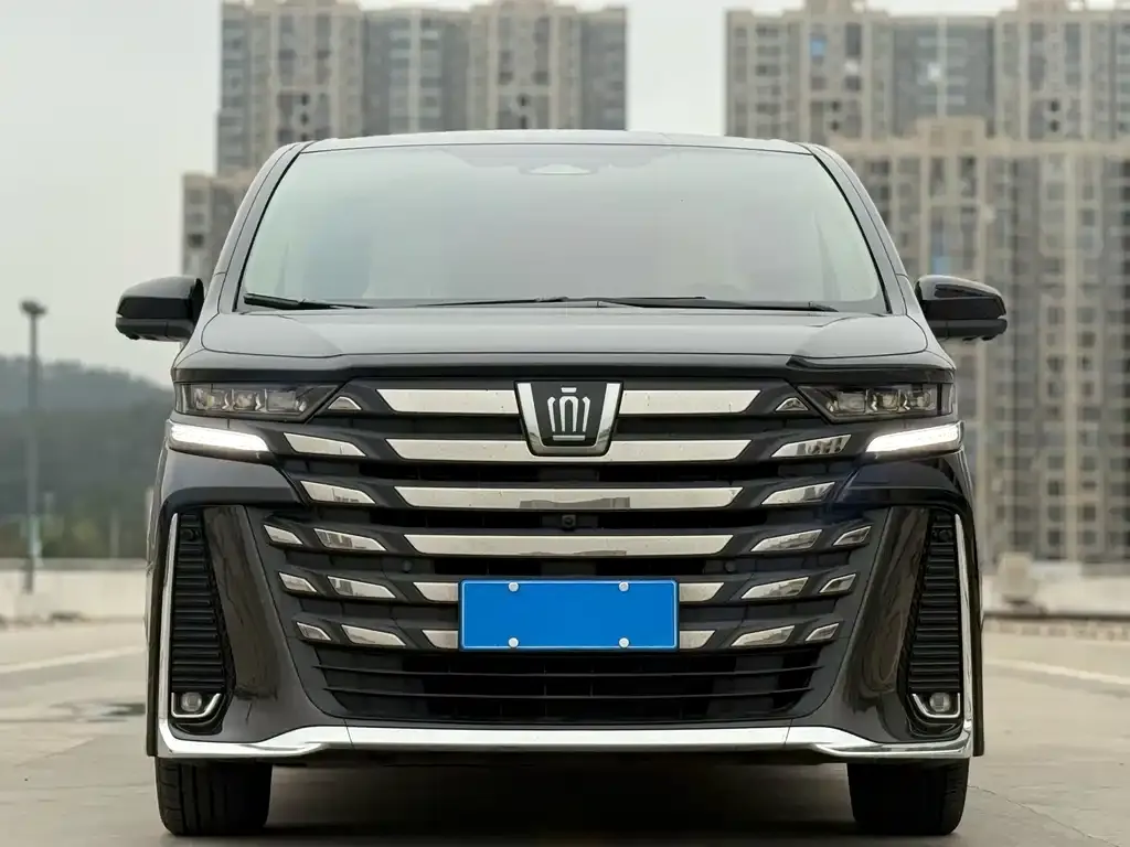 Toyota Vellfire — фото 5