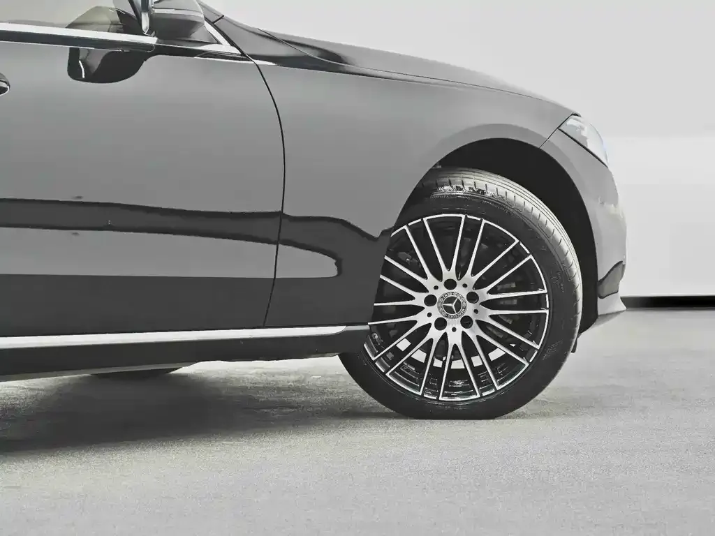 Mercedes-Benz C-Class — фото 6