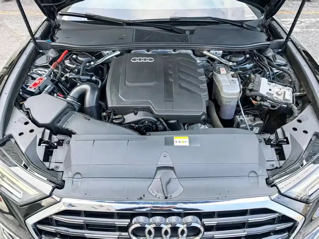 Audi A6L — фото 5