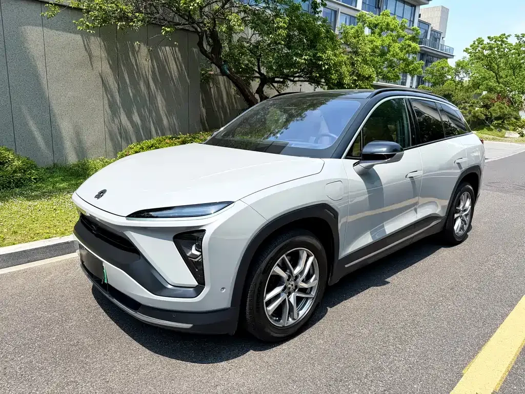 NIO ES6