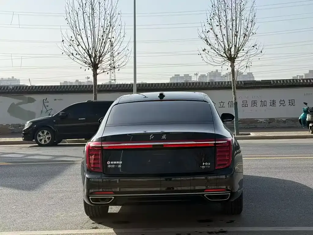 Hongqi H9 — фото 2