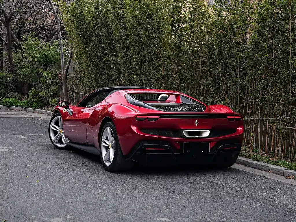 Ferrari 296 — фото 6