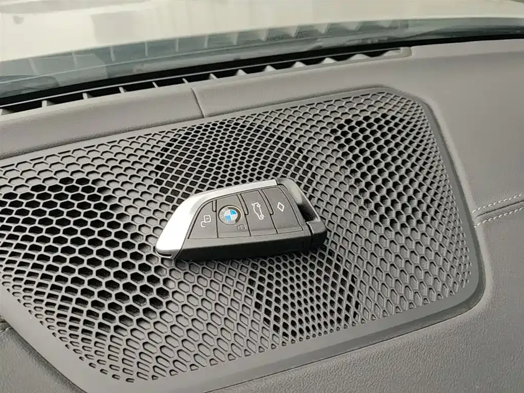 BMW i3 — фото 8