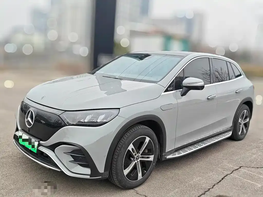 Mercedes-Benz EQE SUV