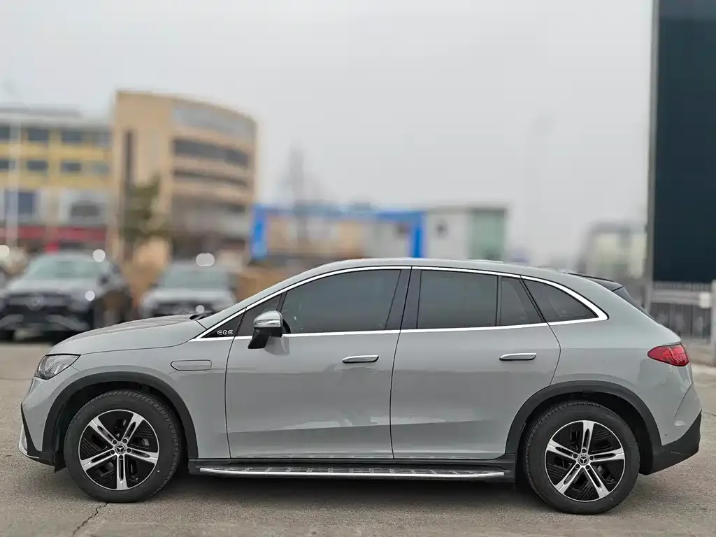 Mercedes-Benz EQE SUV 2025 из CN, фото 3