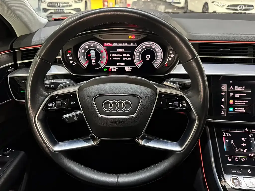 Audi A8 — фото 2