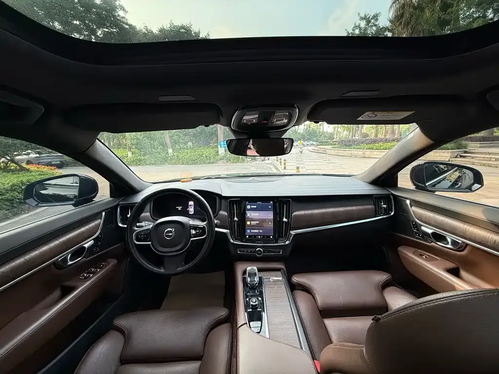 Volvo S90 2024 из CN, фото 5
