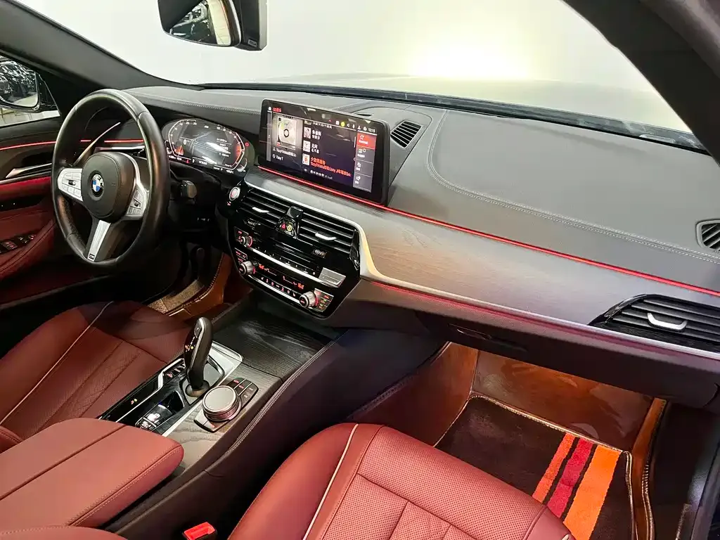 BMW 5 Series — фото 10