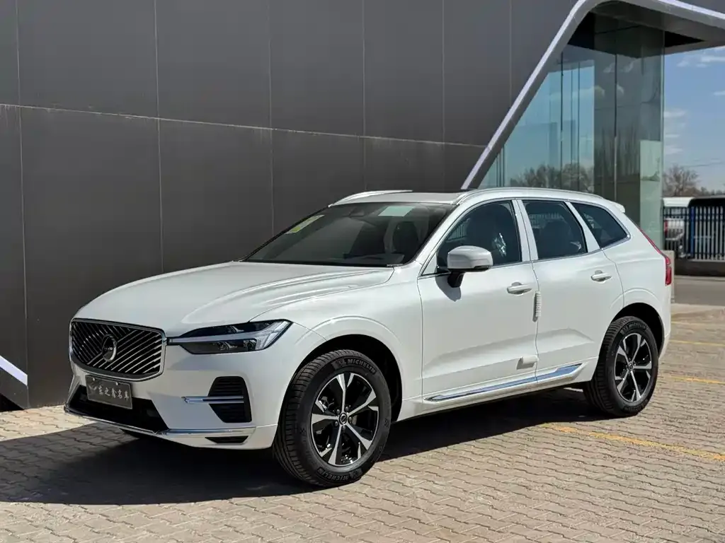 Volvo XC60 — фото 2