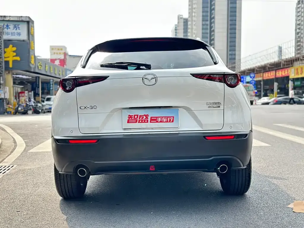Mazda CX-30 — фото 8