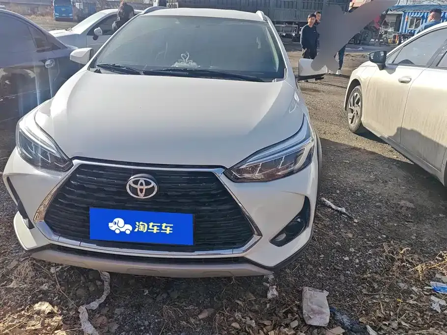 Toyota Yaris L — фото 6