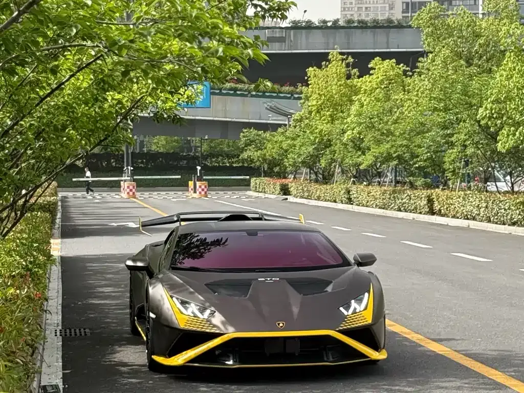 Lamborghini Huracan — фото 9