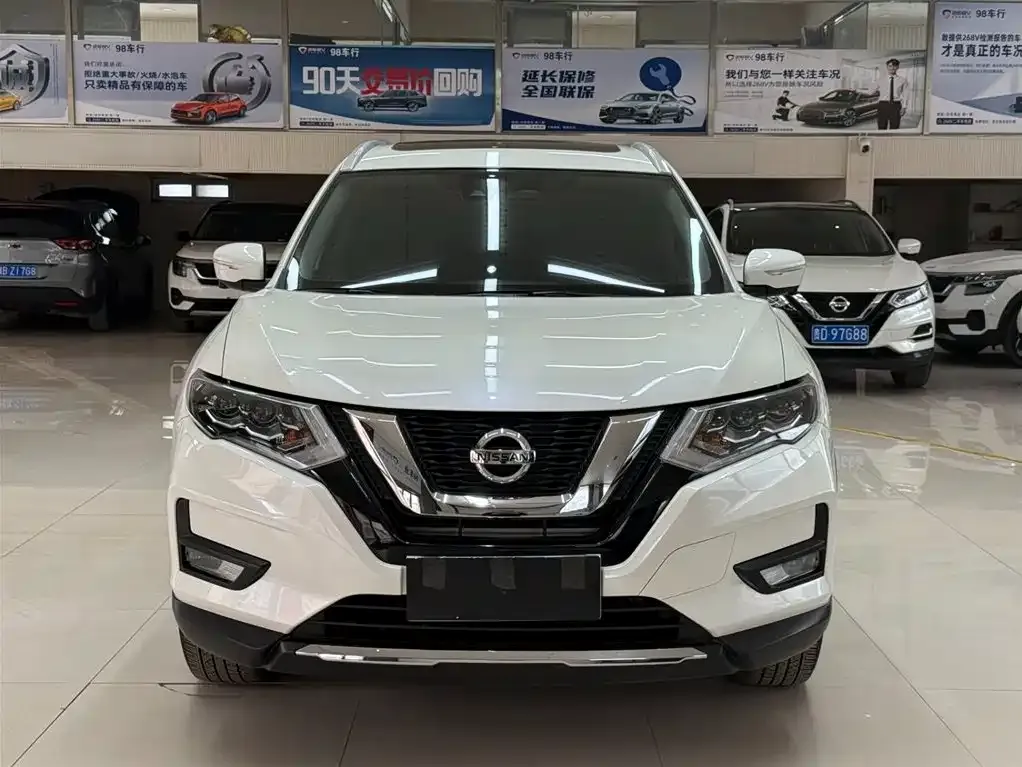 Nissan X-Trail — фото 9