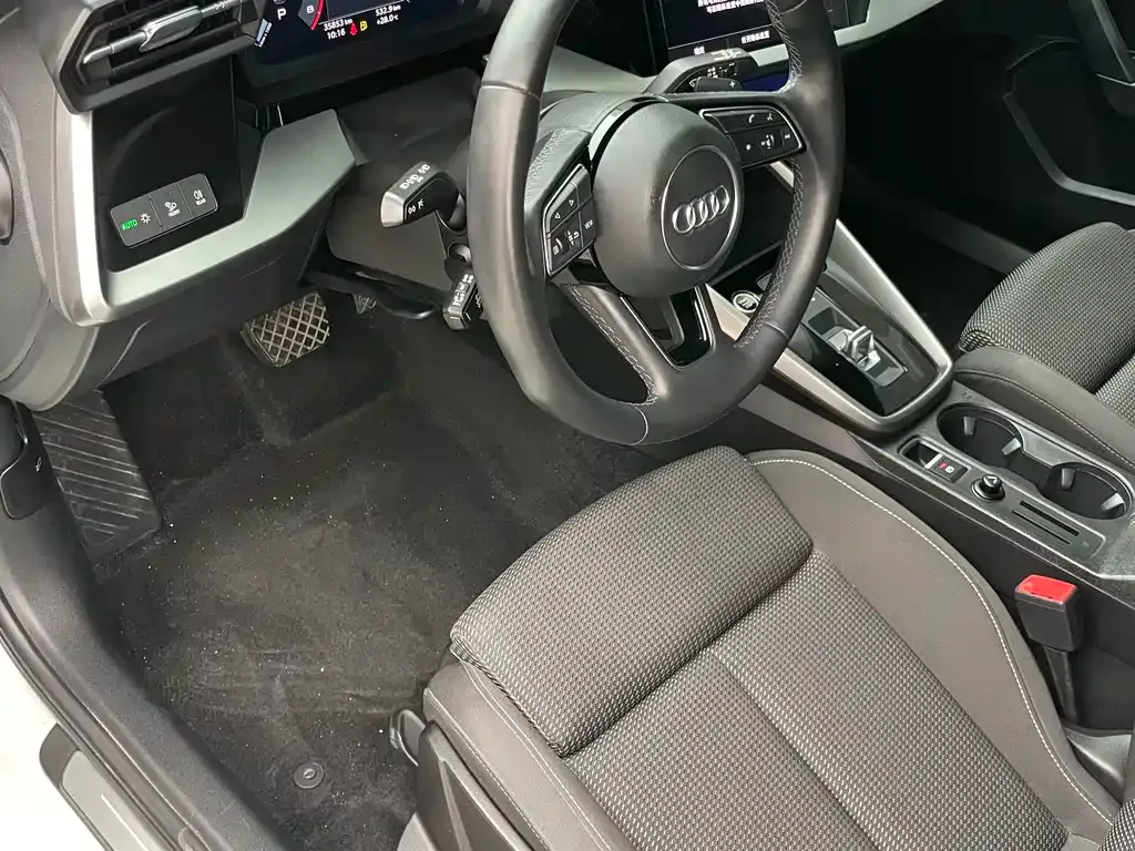 Audi A3 — фото 10