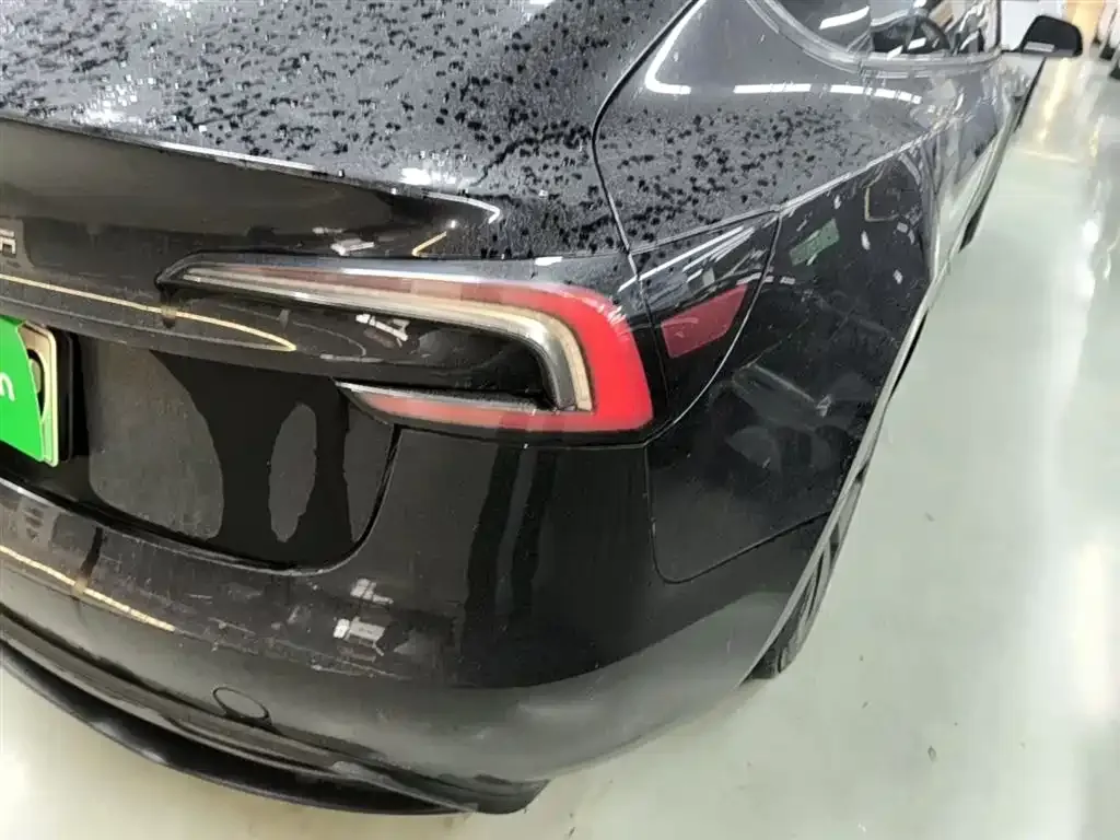 Tesla Model 3 — фото 2