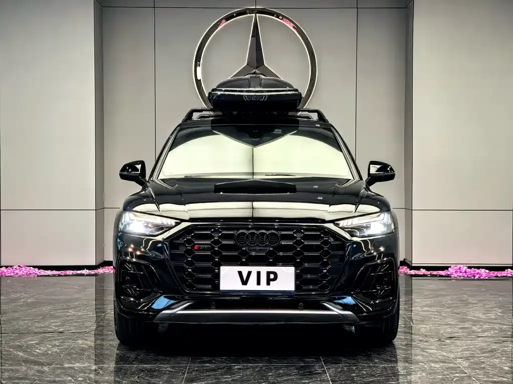 Audi SQ5 2023 из CN, фото 8