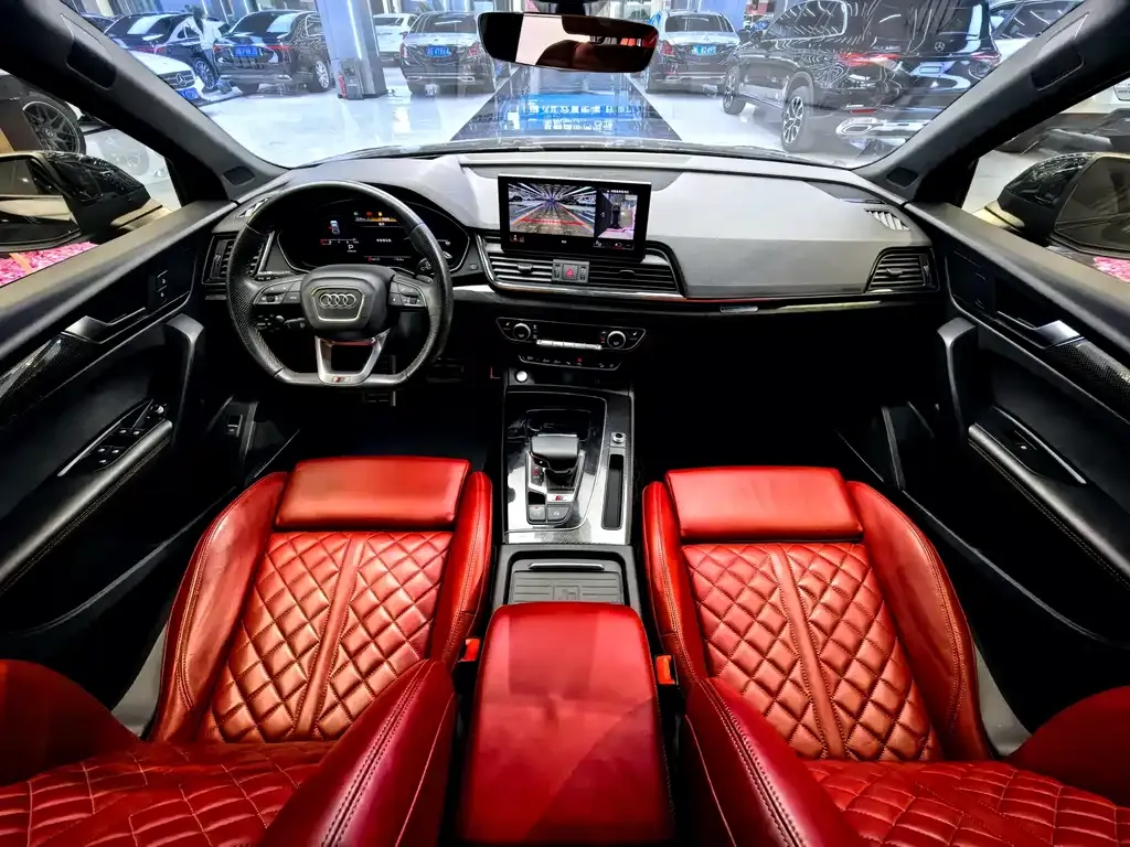 Audi SQ5 2023 из CN, фото 5