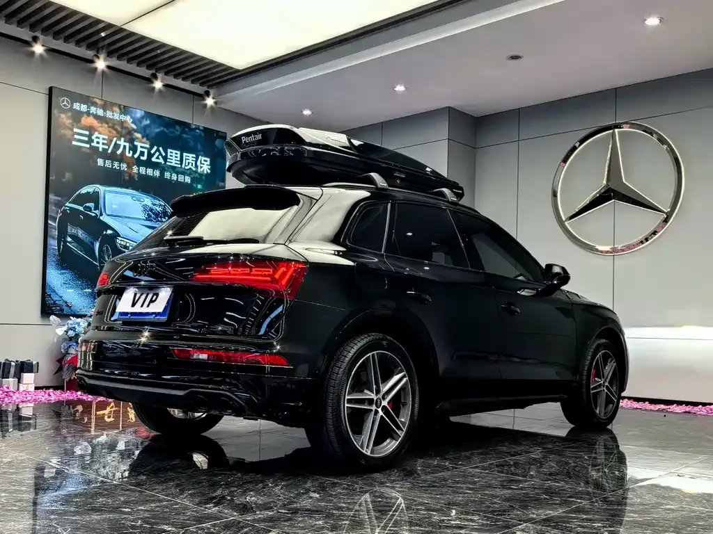 Audi SQ5 2023 из CN, фото 7